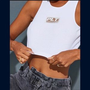 Pretty little thing crop black tee